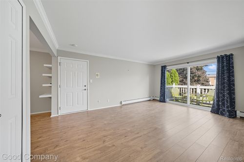 apt-207-2400 Parmenter Blvd, Royal Oak, MI, 48073-1334 | Card Image