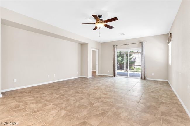 9639 Vital Crest St, House other with 3 bedrooms, 3 bathrooms and null parking in Las Vegas NV | Image 7