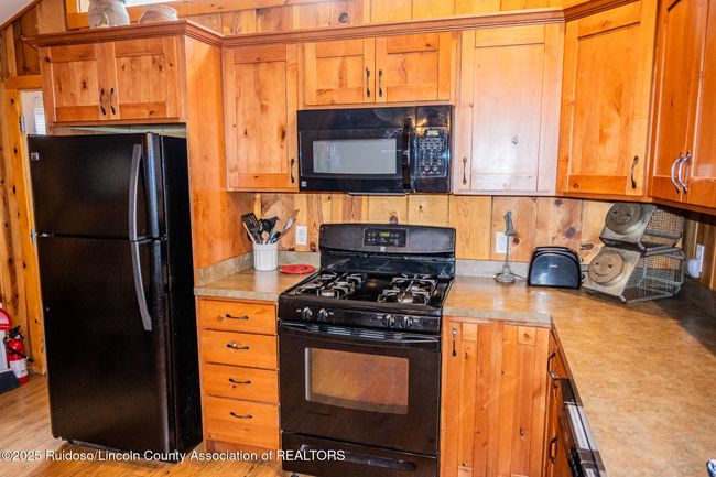901 Main Rd, House other with 4 bedrooms, 3 bathrooms and null parking in Ruidoso NM | Image 16