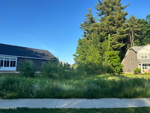 51 Vettura Ct, Ballston Spa, NY, 12020-5475 | Card Image