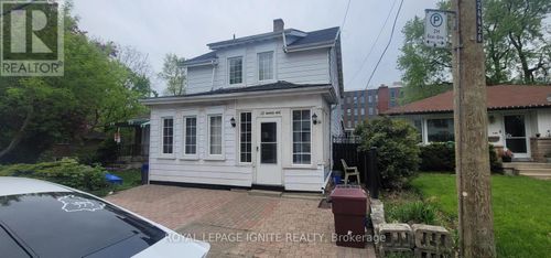 112 Ward Ave, Hamilton, ON, L8S2E9 | Card Image