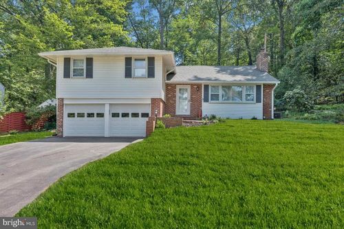 551 Barton Ln, WAYNE, PA, 19087-5415 | Card Image