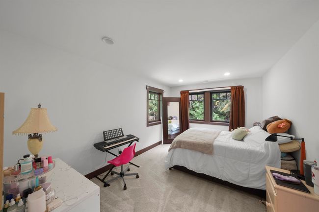 27714 Aspen Pl, House other with 5 bedrooms, 5 bathrooms and 8 parking in Maple Ridge BC | Image 28