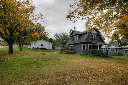 227 E Race Ave, Elmwood, WI, 54740-8825 | Card Image