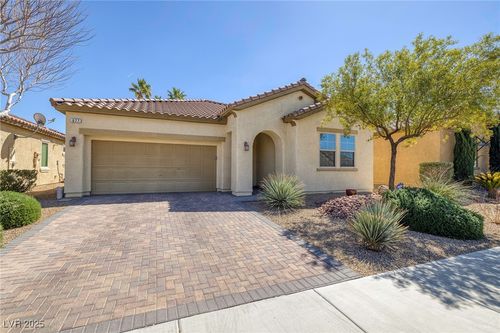 677 Viale Machiavelli Ln, Henderson, NV, 89011-0842 | Card Image