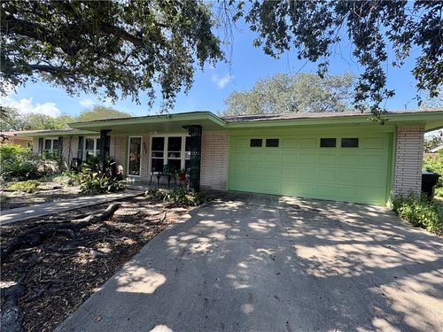 4237 Dody St, Corpus Christi, TX, 78411-3001 | Card Image