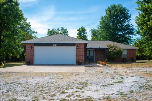 19442 W Highway 12, Gentry, AR, 72734-9178 | Card Image
