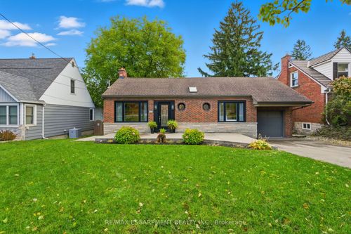 424 Plains Rd W, Burlington, ON, L7T1G9 | Card Image