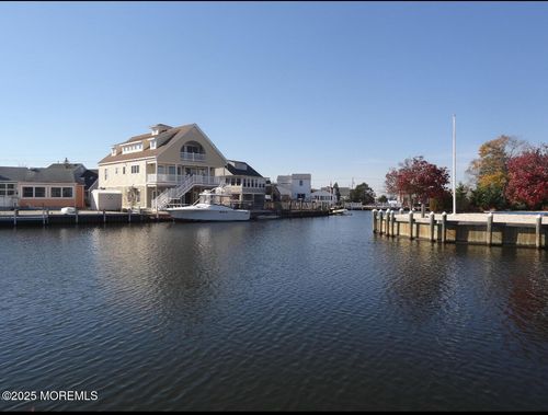 46 Longpoint Dr, Brick, NJ, 08723-7541 | Card Image