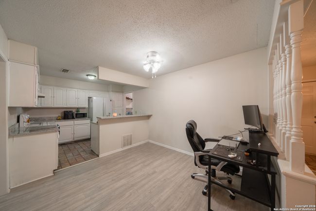 5627 Walzem Rd, Home with 3 bedrooms, 2 bathrooms and null parking in Windcrest TX | Image 4