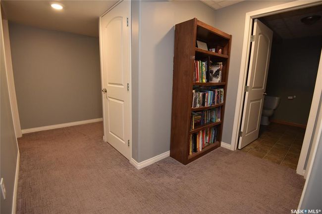 113 6 Th St E, House other with 5 bedrooms, 2 bathrooms and 4 parking in Nipawin SK | Image 36