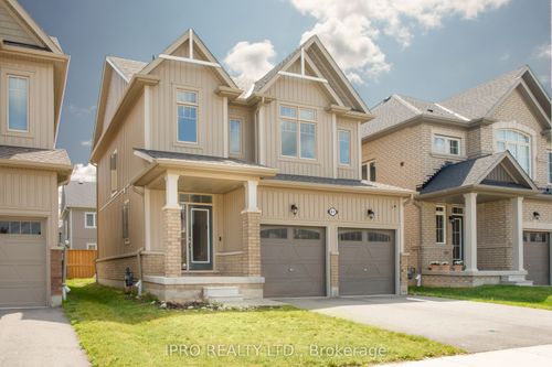 61 Portland St, Collingwood, ON, L9Y3Z6 | Card Image
