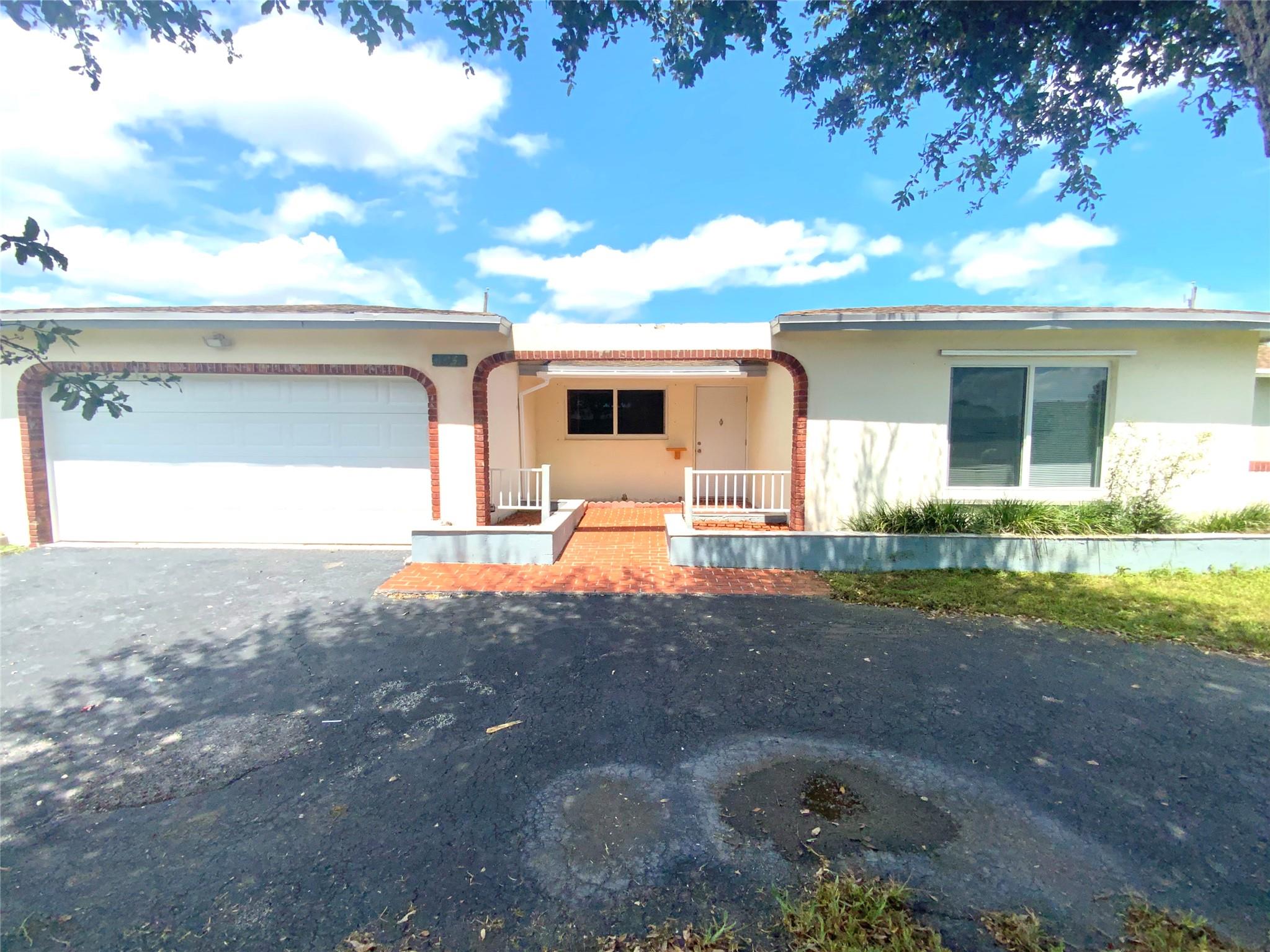 31st St, Sunrise, FL 33323