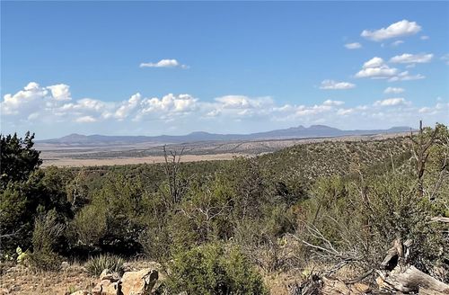 46675 N Edge Ridge Rd, Seligman, AZ, 86337-0226 | Card Image