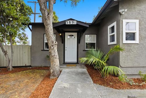 3891 Superba St, San Diego, CA, 92113-1740 | Card Image