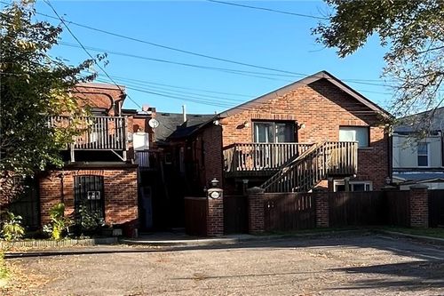 b-56 King Street W, Dundas, ON, L9H1T8 | Card Image