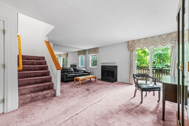 333 - 333 Bishops Forest Dr, Condo with 2 bedrooms, 3 bathrooms and 1 parking in Waltham MA | Image 5