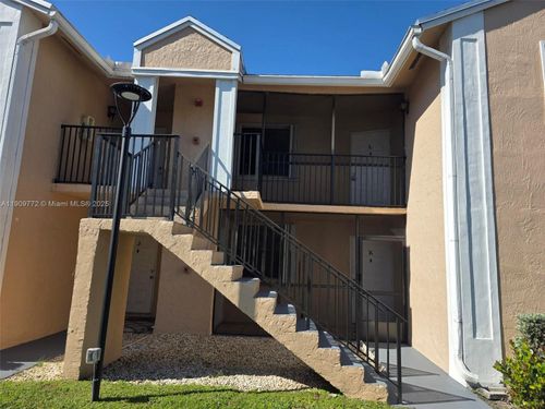 1500l-1500 Jefferson Dr, Homestead, FL, 33034-2690 | Card Image