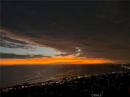 2378 Crestview Dr, Laguna Beach, CA, 92651-3401 | Card Image