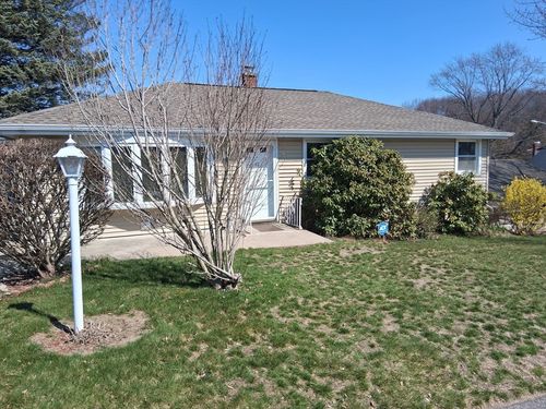 43 Robin Rd, Worcester, MA, 01604-2107 | Card Image