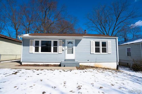 11005 Florence Ave, Saint Ann, MO, 63074-2118 | Card Image