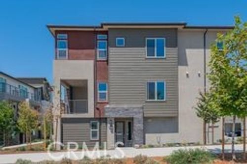 281 Lynx, Irvine, CA, 92618-1458 | Card Image