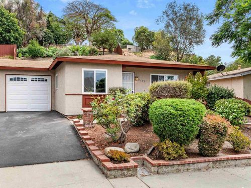 4123 Bonita Dr, Oceanside, CA, 92056-4738 | Card Image