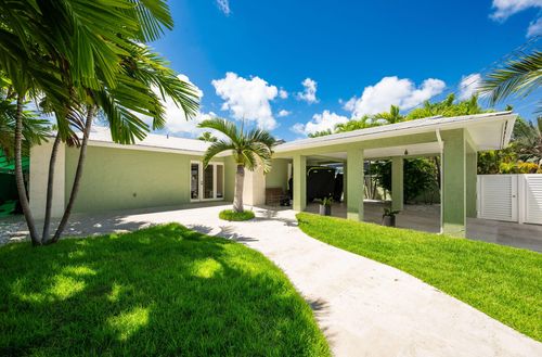 3206 Riviera Dr, Key West, FL, 33040-4662 | Card Image