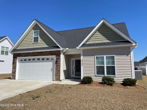 3909 Pensacola Dr, Greenville, NC, 27834-9630 | Card Image