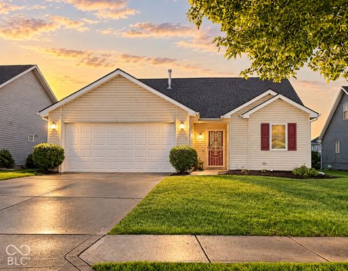 6806 Creekwood Trl, Fort Wayne, IN, 46835-4902 | Card Image