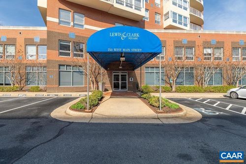 apt-504-250 W Main St, CHARLOTTESVILLE, VA, 22902-5070 | Card Image