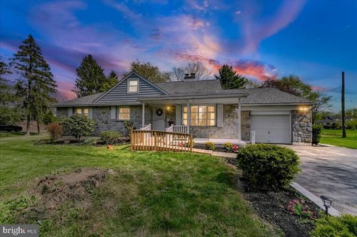 2 Marian Rd, Phoenixville, PA, 19460-2911 | Card Image