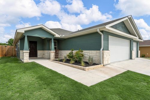 805 Freedom Cir, Nolanville, TX, 76559-2556 | Card Image