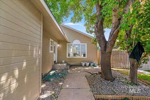 2790 Indian Trl, Twin Falls, ID, 83301-6881 | Card Image