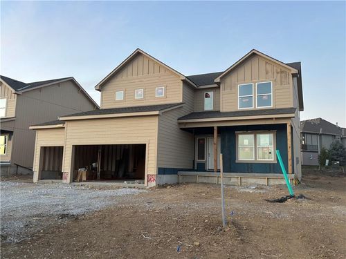 18232 W 166th St, Olathe, KS, 66062 | Card Image