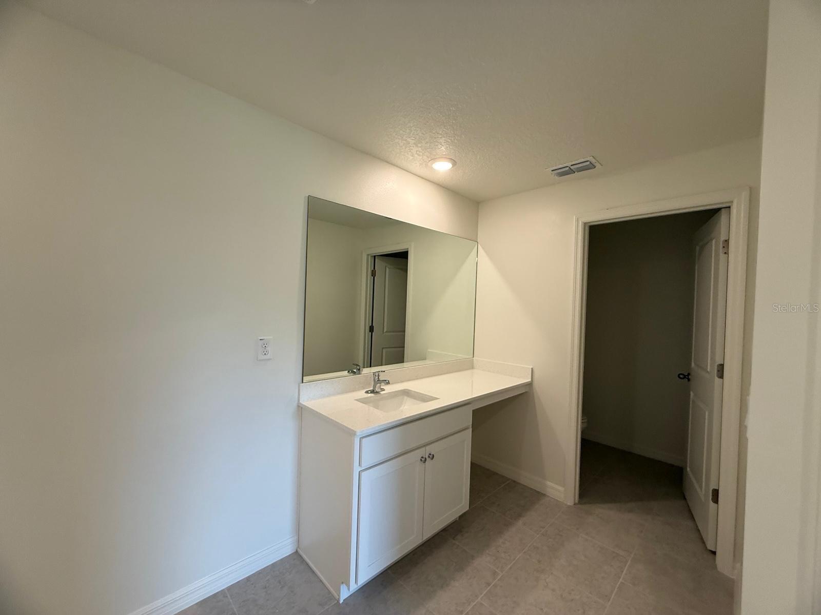 Residential Lease in PALM BAY 4