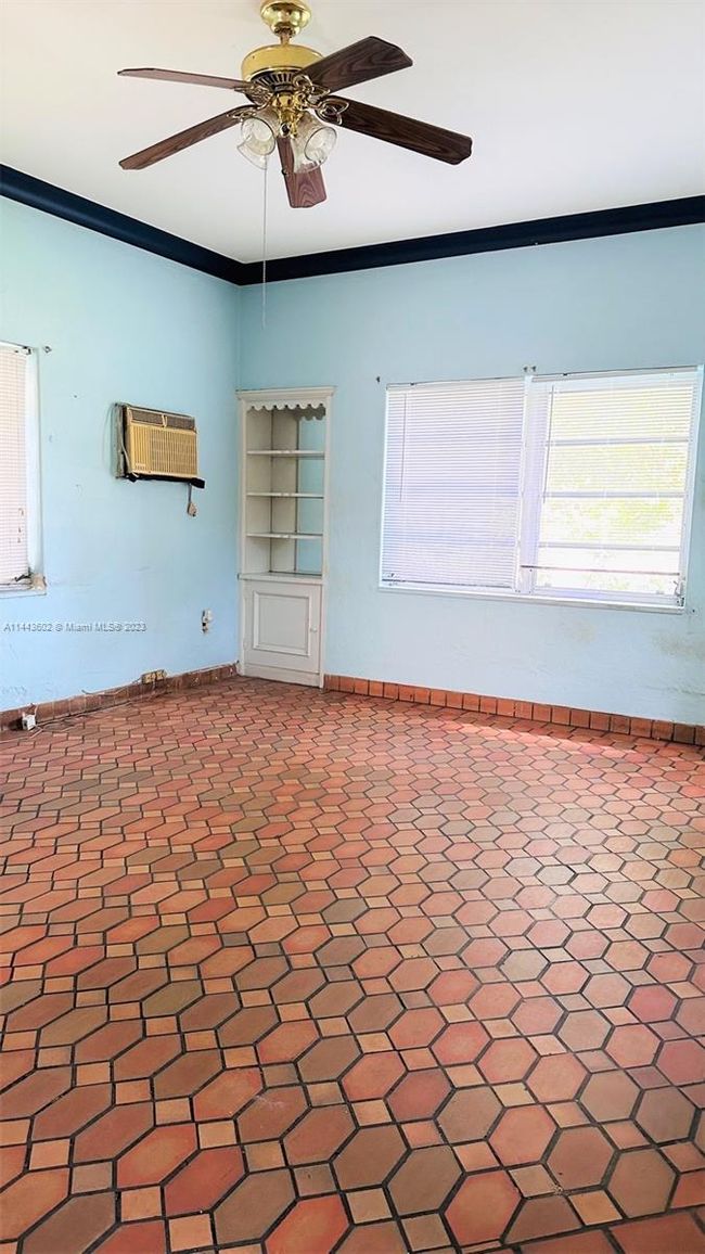 1414 Sw 19 Th Ave, House other with 4 bedrooms, 3 bathrooms and null parking in Miami FL | Image 11