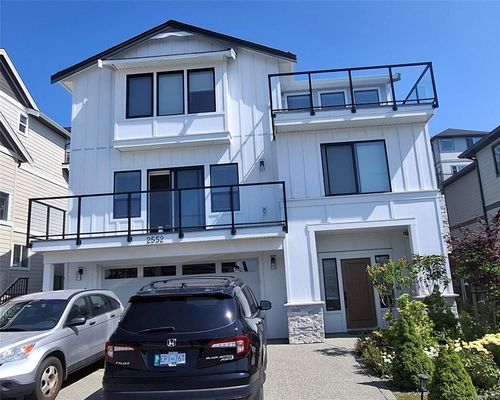 2552 Obsidian Pl, Victoria, BC, V9B5L4 | Card Image