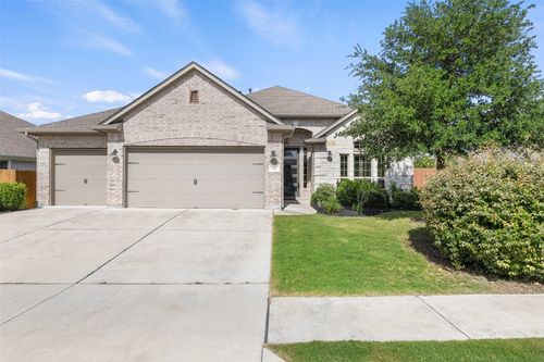 110 N Sage Holw, Dripping Springs, TX, 78620-5519 | Card Image