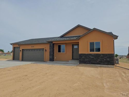 1020 N Kirkwood Dr, Pueblo West, CO, 81007-1244 | Card Image