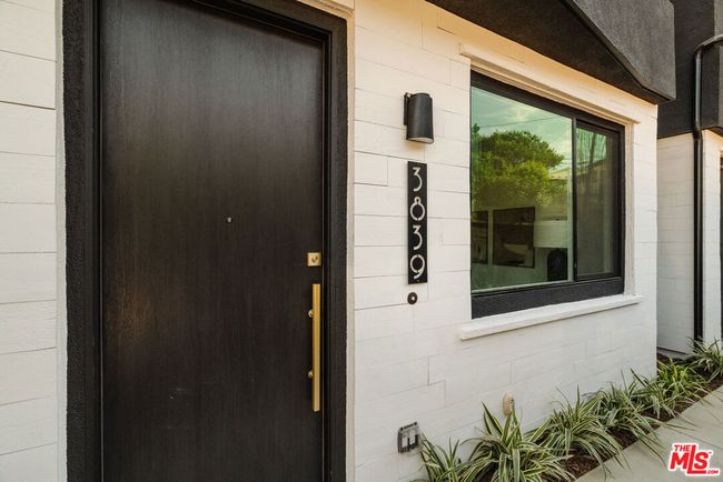 3851 Riley Ln, House other with 2 bedrooms, 3 bathrooms and 2 parking in Los Angeles CA | Image 16