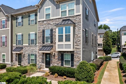15 Itasca Dr, Greenville, SC, 29609-5000 | Card Image