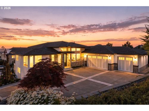 10159 Se Brookmore Ct, Happy Valley, OR, 97086-3244 | Card Image