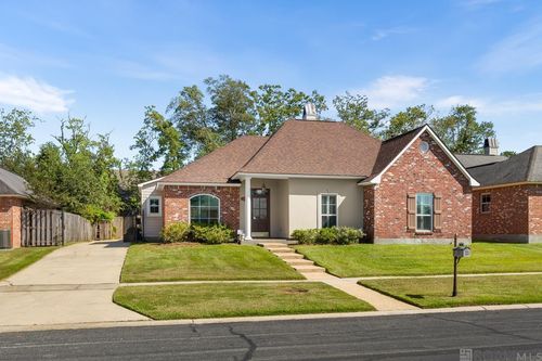 3837 Secretariat Dr, Baton Rouge, LA, 70816-4072 | Card Image