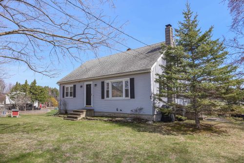 9 Avery Rd, Londonderry, NH, 03053-6111 | Card Image