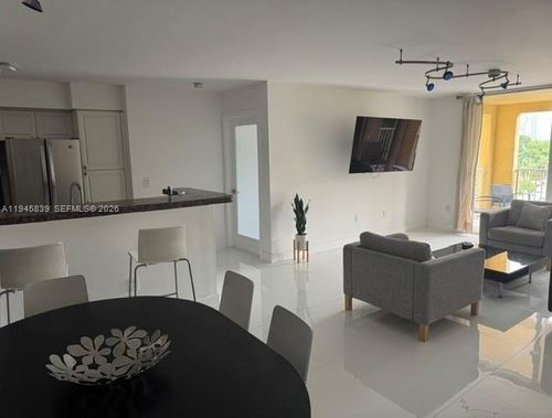 8507-19555 E Country Club Dr, Aventura, FL, 33180-2596 | Card Image