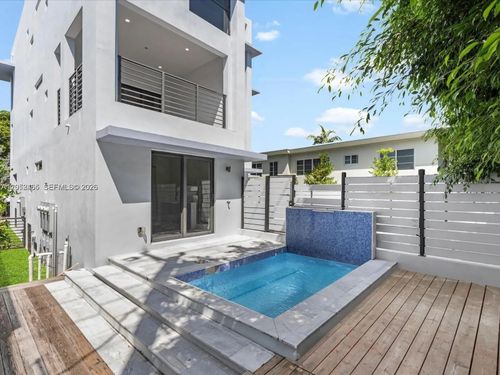 3-1134 71st St, Miami Beach, FL, 33141-3744 | Card Image
