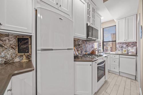 3l-133 Madison St, Hoboken, NJ, 07030-1833 | Card Image