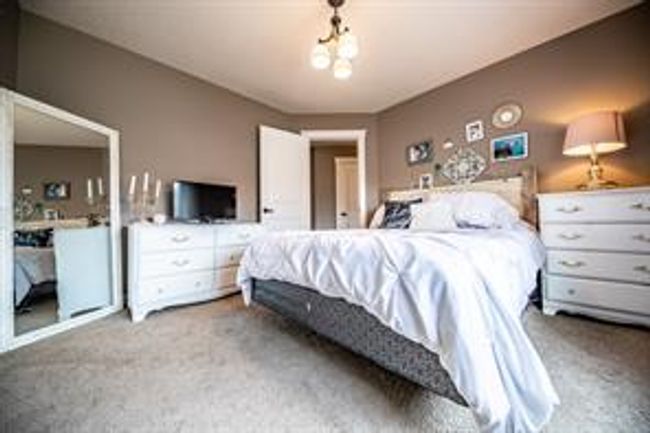 8870 74 Ave, House detached with 3 bedrooms, 1 bathrooms and 2 parking in Grande Prairie AB | Image 9