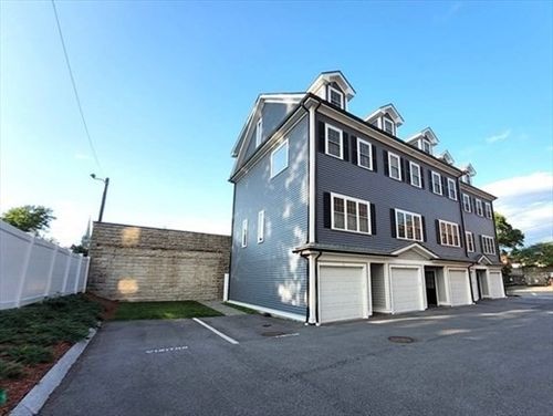 unit-5-16 Common St, Waltham, MA, 02451-4457 | Card Image